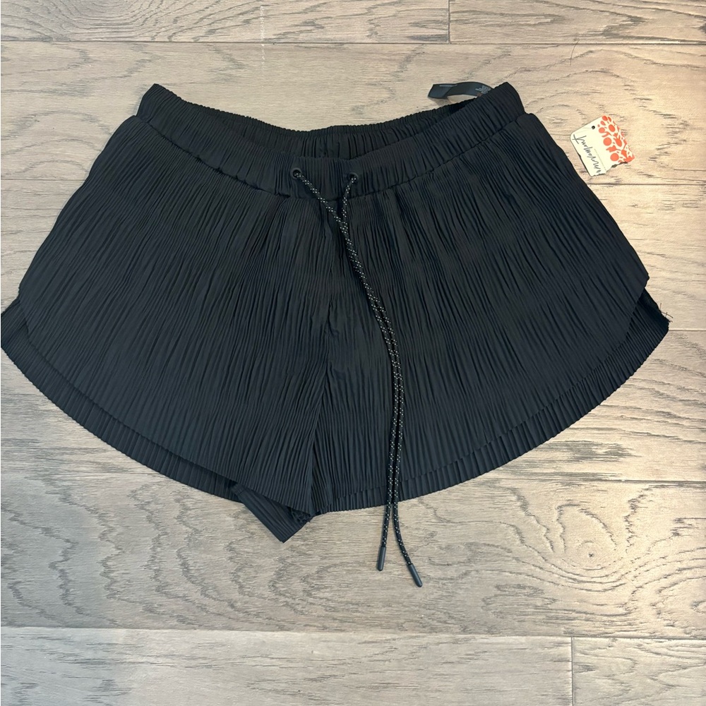 NWT Free People black Shorts Size Small